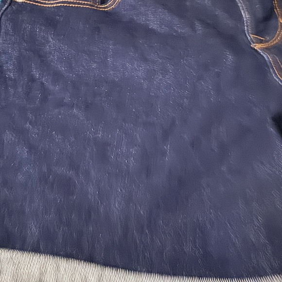 ☀️Old Navy Blue Jean Shorts with Cuffed Hem and Light Stitching🌴 - Picture 3 of 6